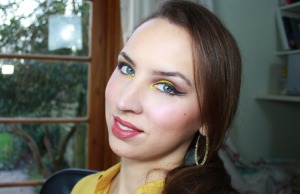 retro yellow h and m makeup